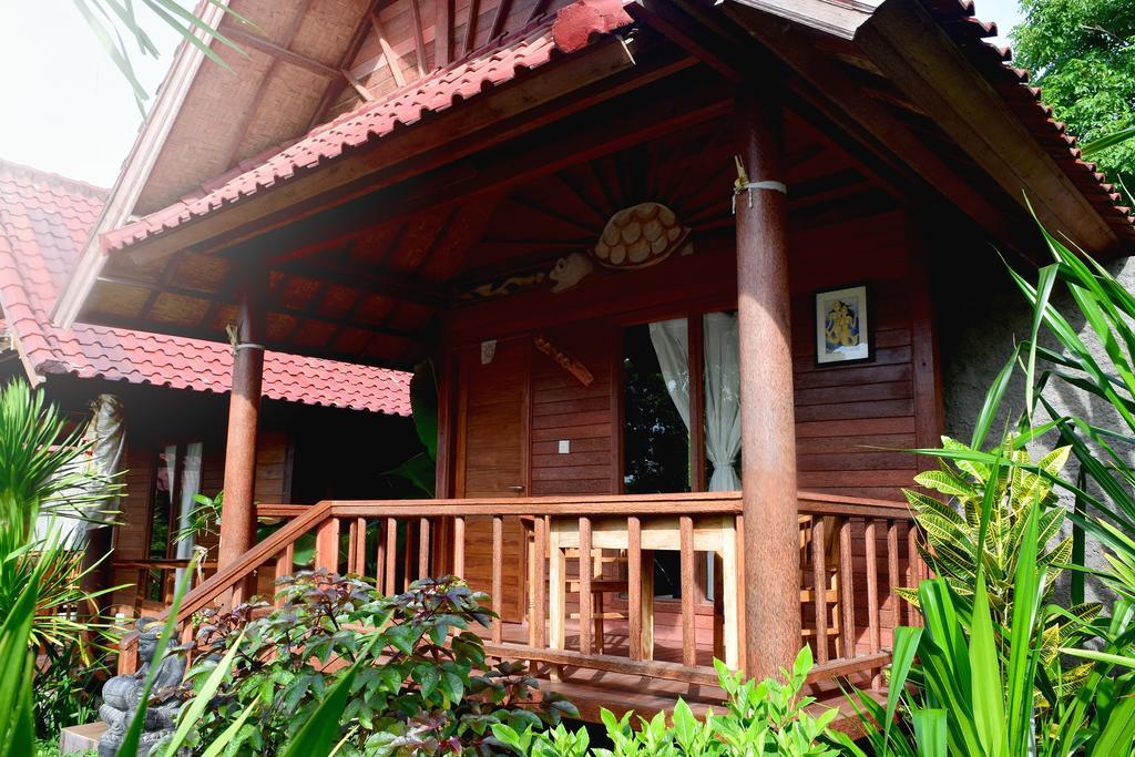 Dream Beach Inn นูซาเลมโบงัน ภายนอก รูปภาพ