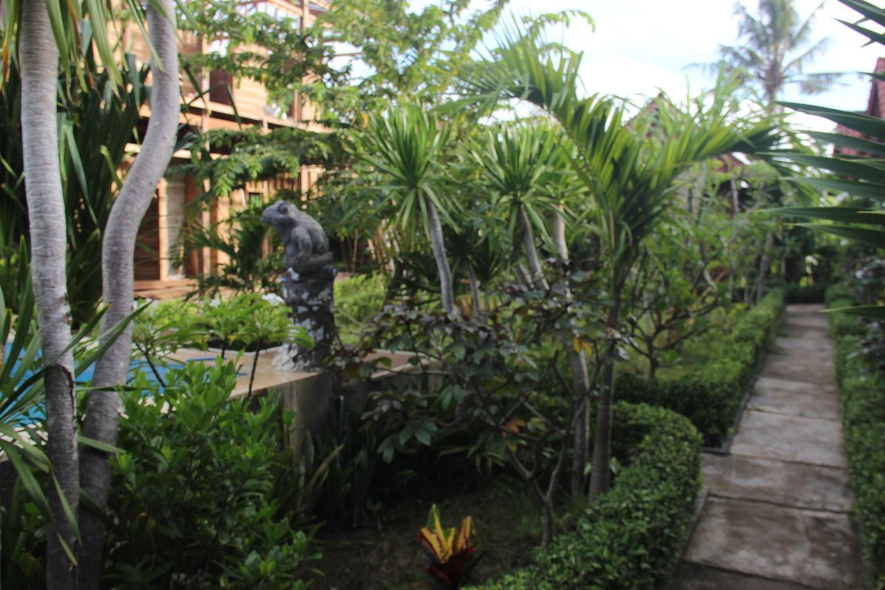 Dream Beach Inn นูซาเลมโบงัน ภายนอก รูปภาพ