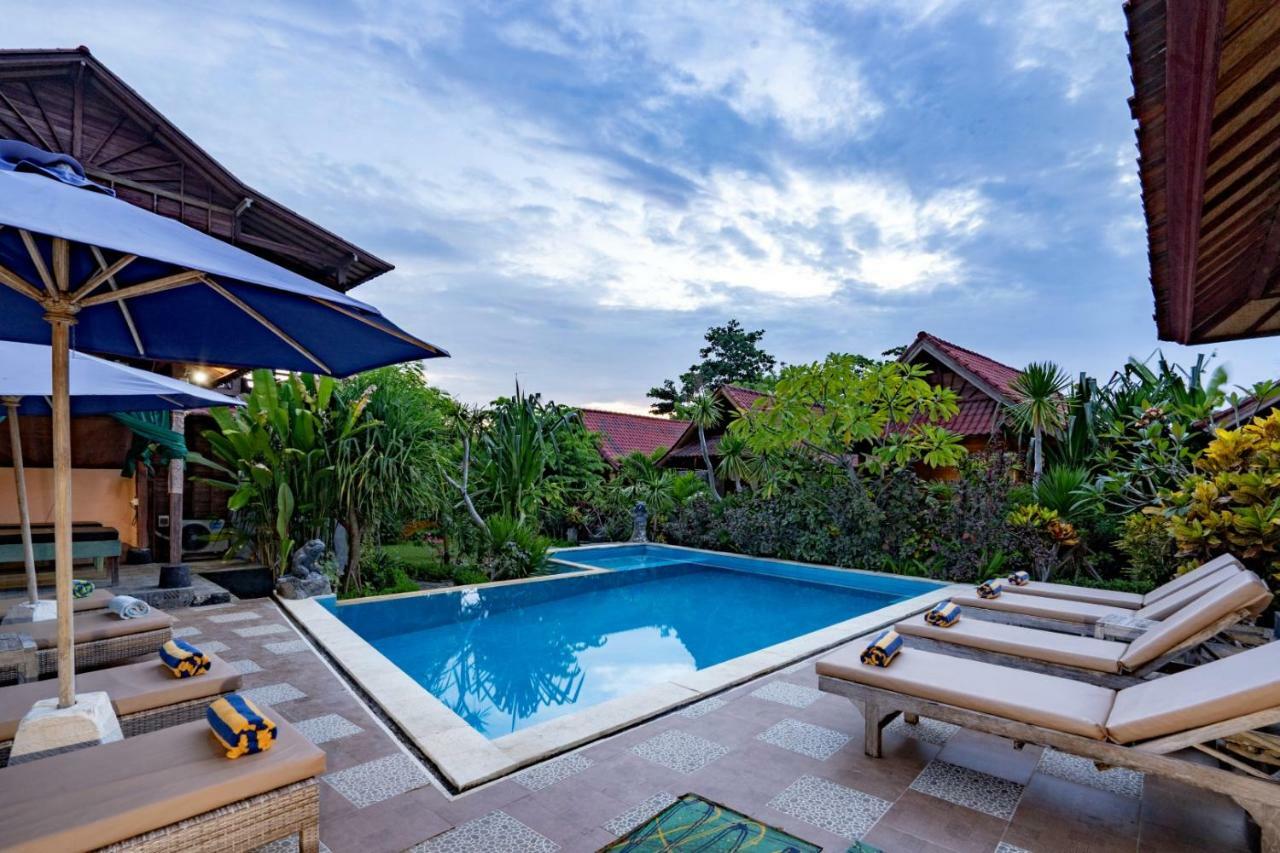 Dream Beach Inn นูซาเลมโบงัน ภายนอก รูปภาพ