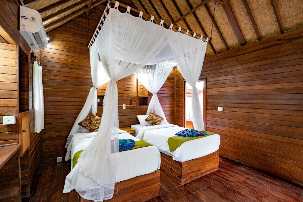 Dream Beach Inn นูซาเลมโบงัน ภายนอก รูปภาพ