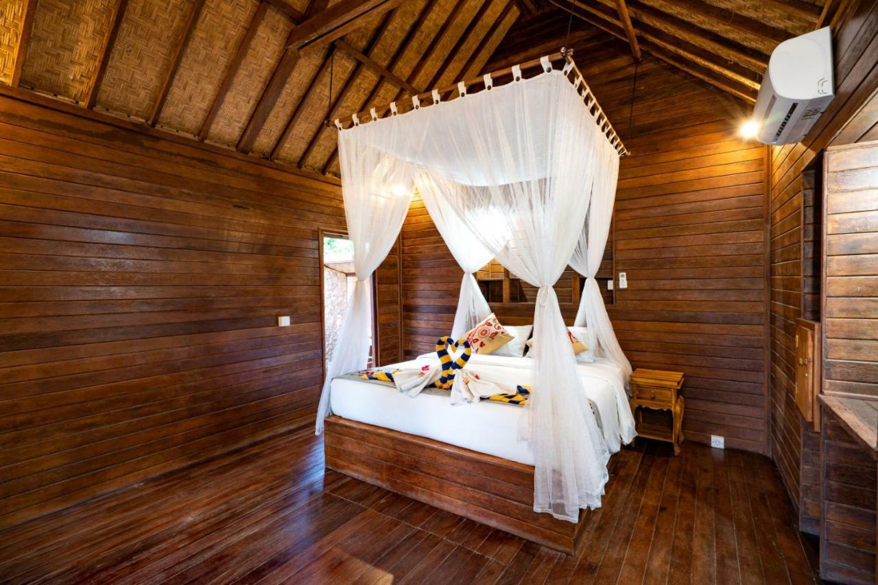 Dream Beach Inn นูซาเลมโบงัน ภายนอก รูปภาพ