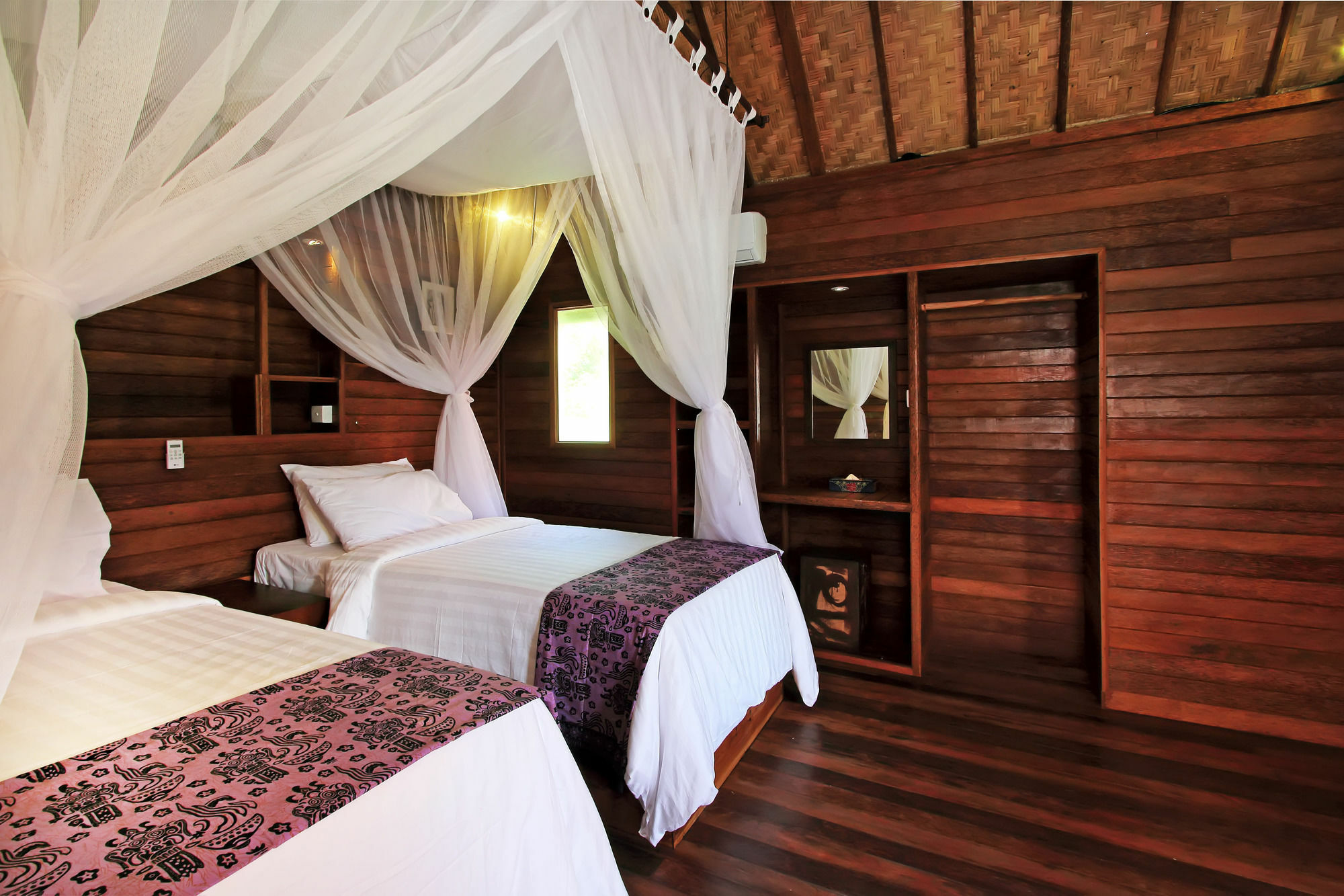 Dream Beach Inn นูซาเลมโบงัน ภายนอก รูปภาพ