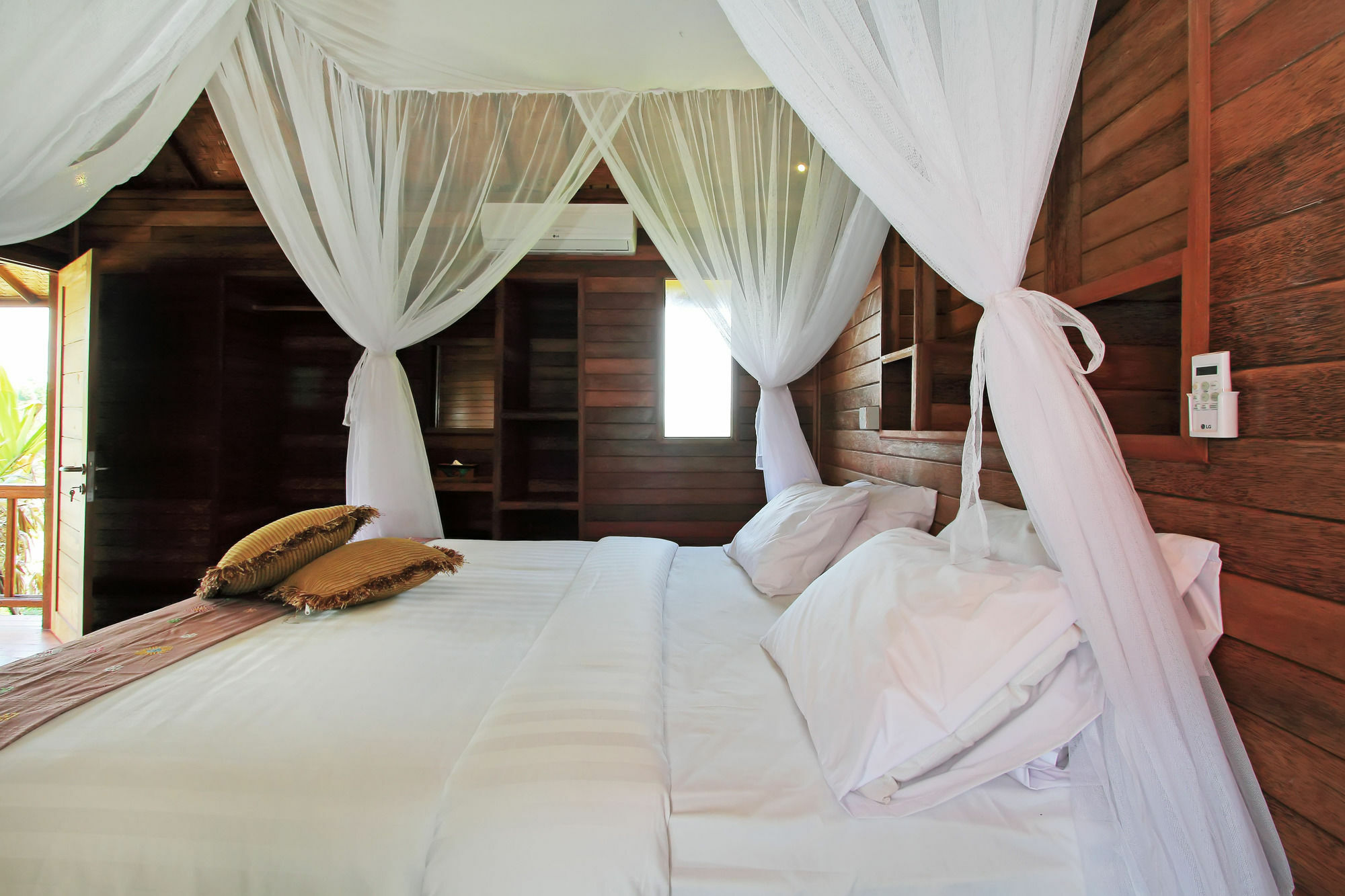 Dream Beach Inn นูซาเลมโบงัน ภายนอก รูปภาพ