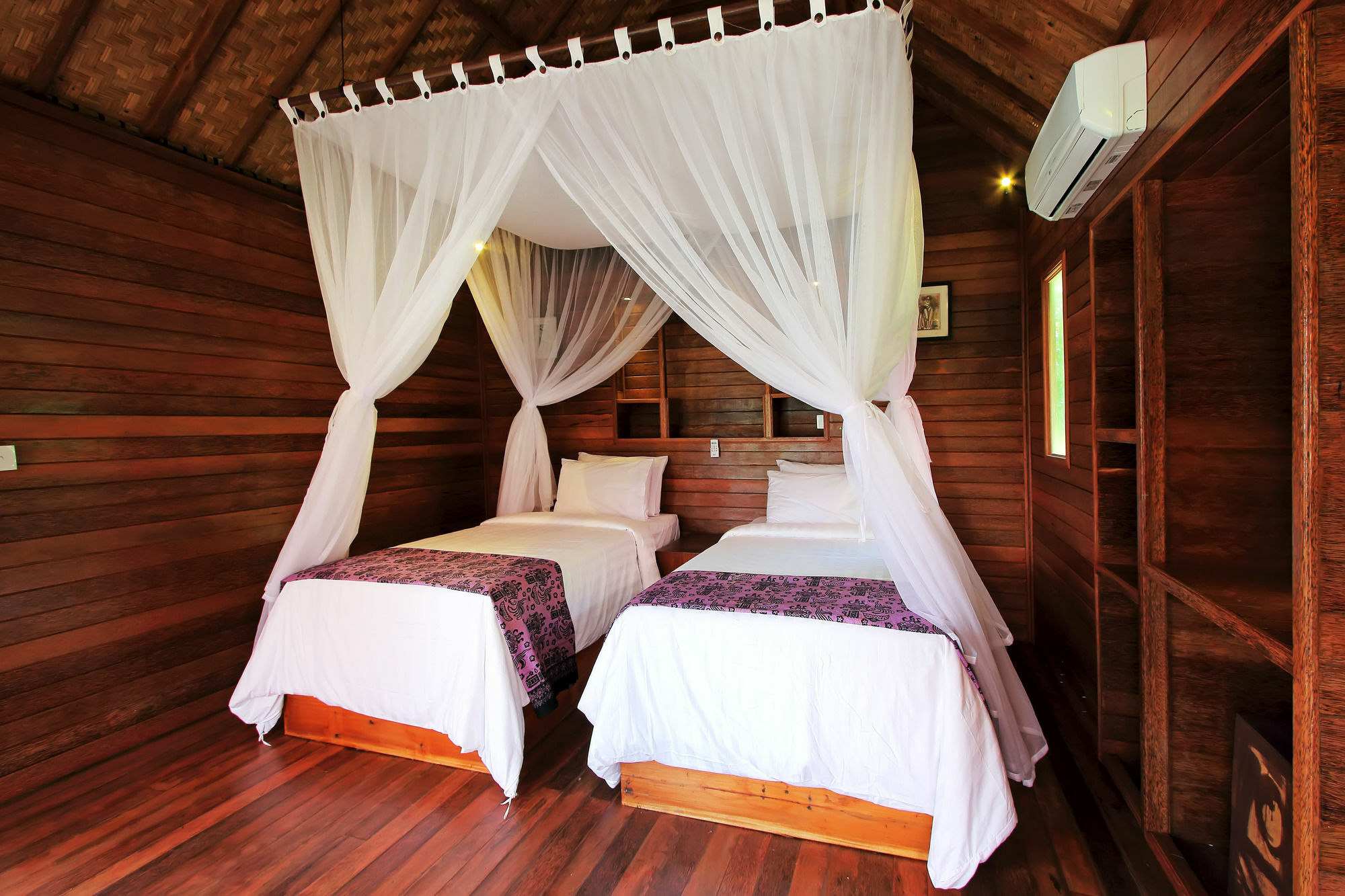 Dream Beach Inn นูซาเลมโบงัน ภายนอก รูปภาพ